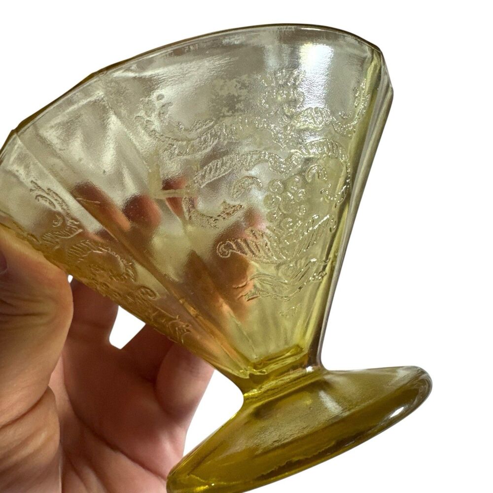 2 pc VTG 1930’s Madrid Amber Yellow Federal‎ Depression Dessert/sherbert Cups